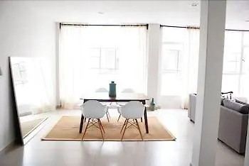 Big & Beautiful Apt Super Located (Adults Only)